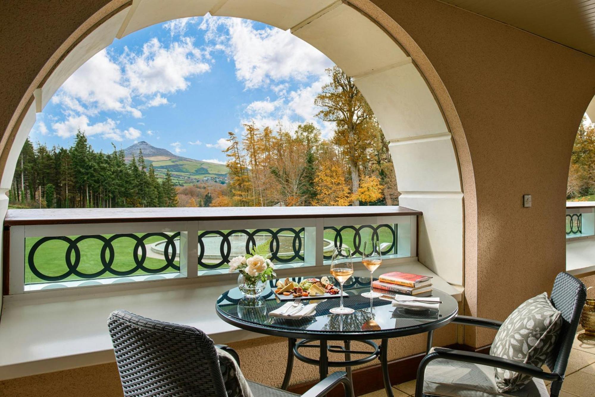 Powerscourt Hotel, Autograph Collection Enniskerry Kültér fotó A view of the golf course from a suite at The Lodge at Sun Valley
